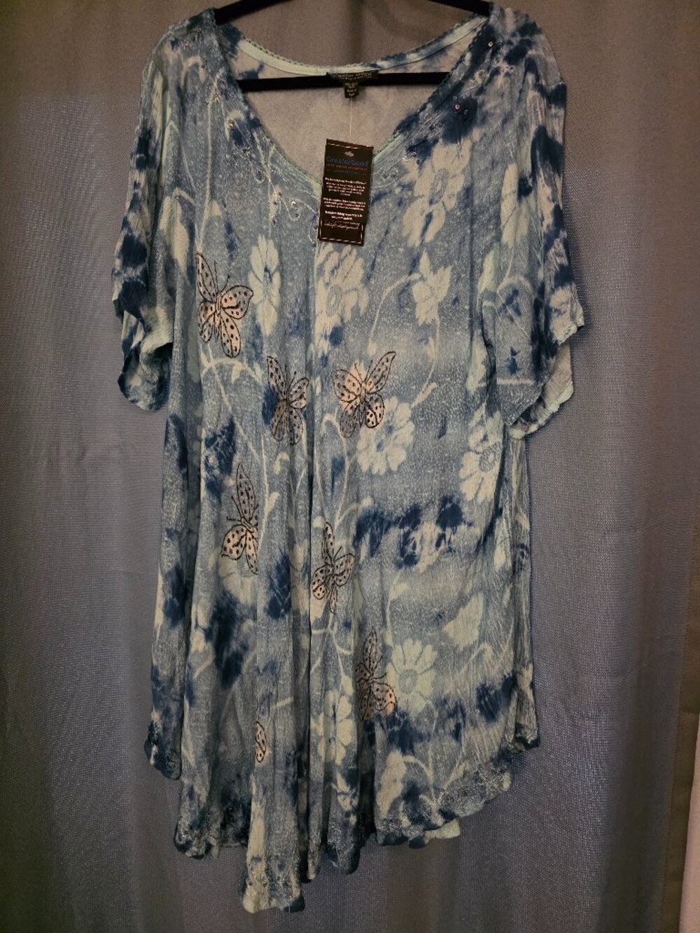 GREATER GOOD BohemianButterfly Embroidered Tie-dye Tunic top